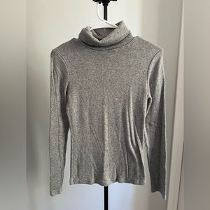 Fitted plush rib-knit turtleneck for women